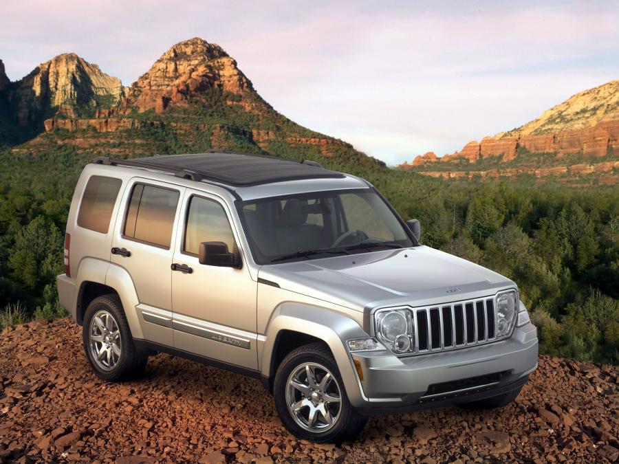  Jeep Liberty Limited (KK) 2008 года  (фото 3 из 30)